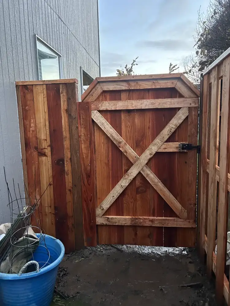 Fencing & Gates - Platinum Construction