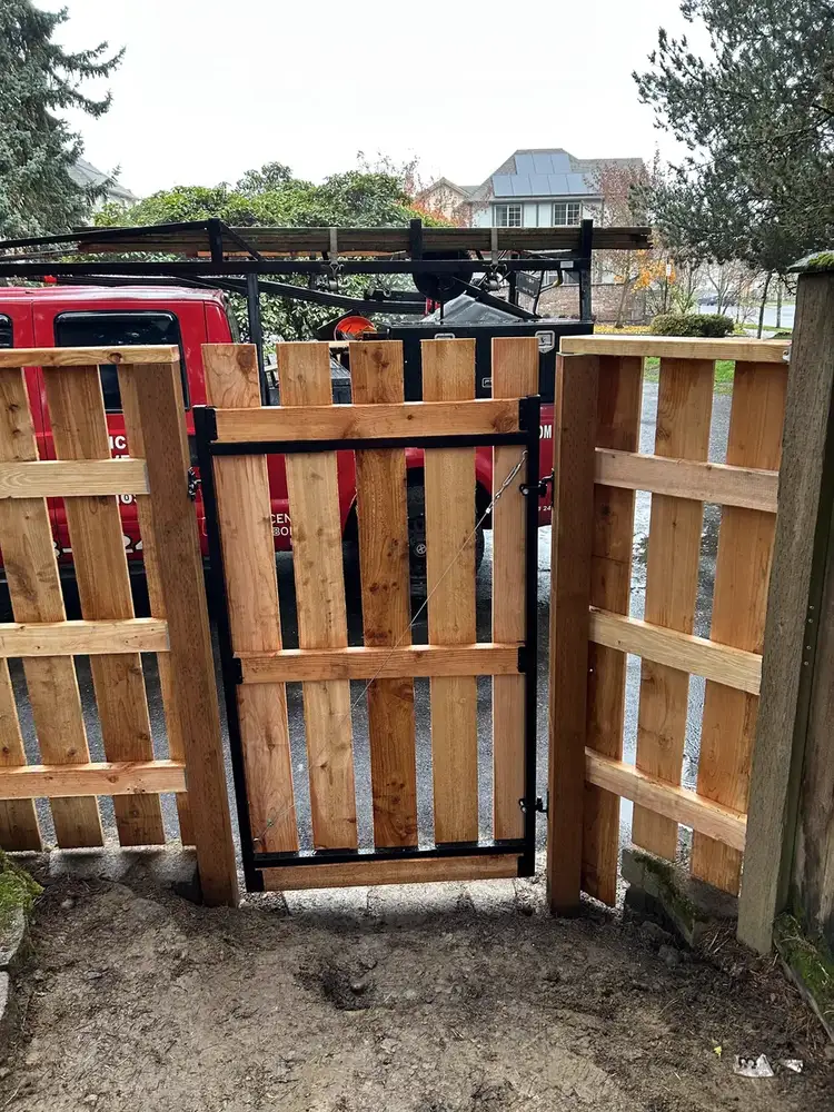 Fencing & Gates - Platinum Construction