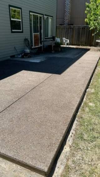 Custom Broom Finish Backyard Patio - Broom Finish Patio project in Hillsboro, OR